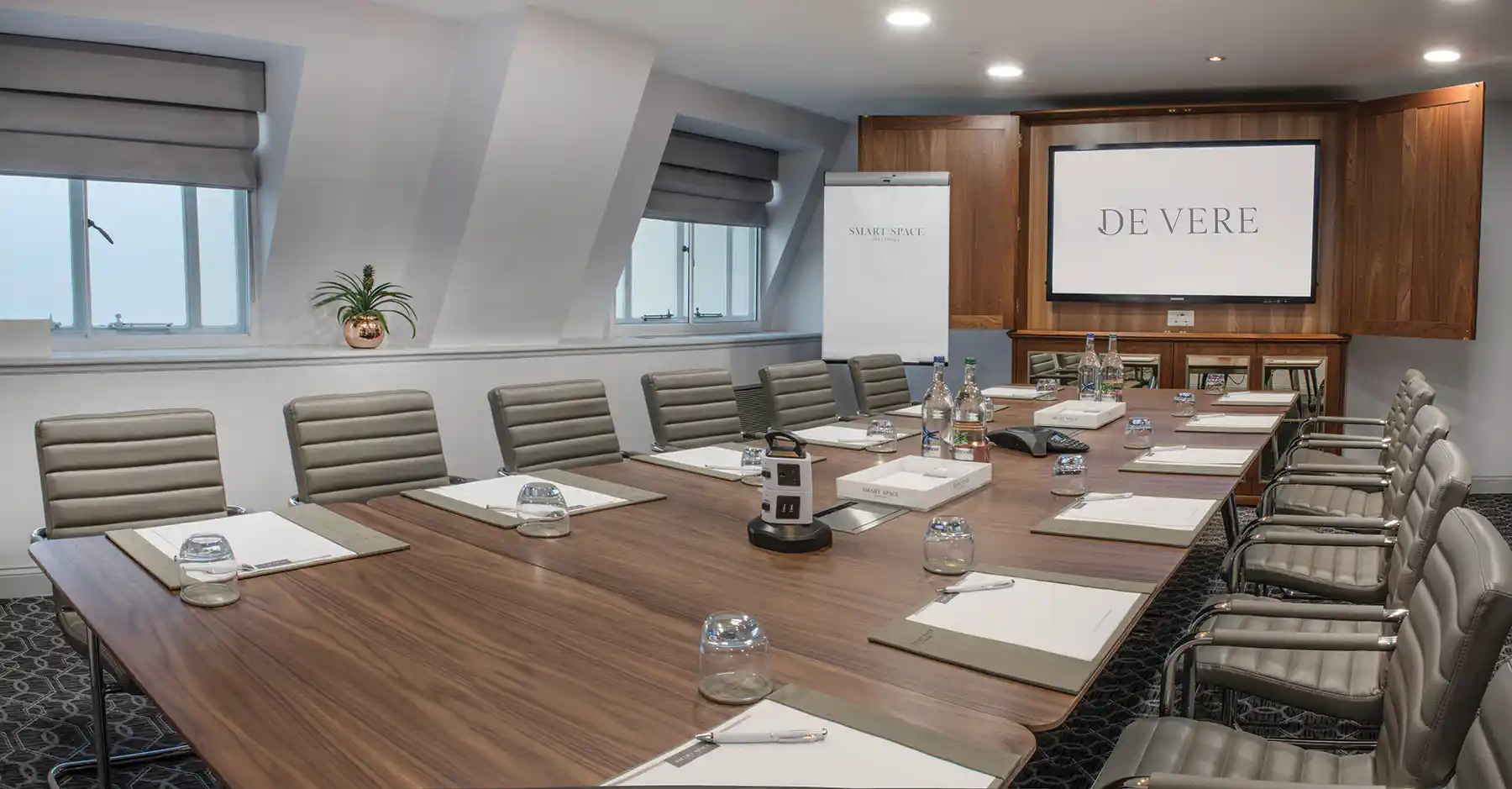 Boardroom 2 , De Vere Grand Connaught Rooms 